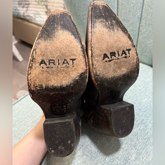 Ariat Dixon Booties Distressed Black - Picture 3 of 5